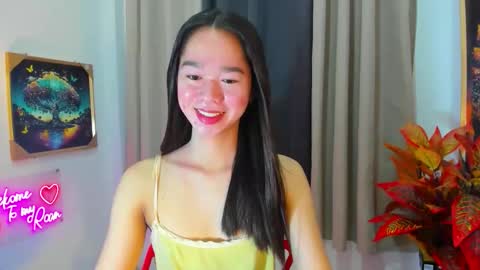 Snapshot of yourtinybunny chatting on 03.29.26 yourtinybunny online show from 03.29.26