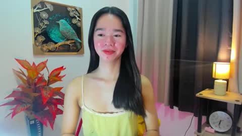 Snapshot of yourtinybunny chatting on 04.11.26 yourtinybunny online show from 04.11.26