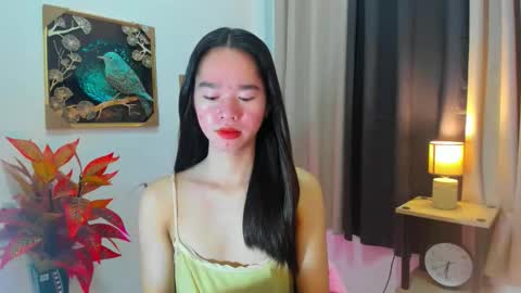 Snapshot of yourtinybunny chatting on 04.12.26 yourtinybunny online show from 04.12.26
