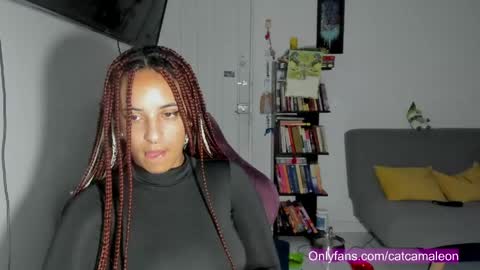 elizabeth  ju   online show from 05.18.26
