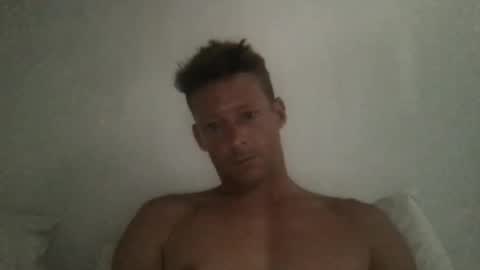 Snapshot of yoyoyo1221 chatting on 11.21.25 yoyoyo1221 online show from 11.21.25