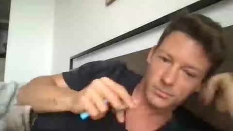 Snapshot of yoyoyo1221 chatting on 02.15.26 yoyoyo1221 online show from 02.15.26