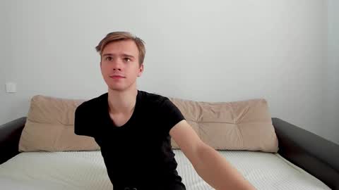 Yue Lang and Samm online show from 09.21.25