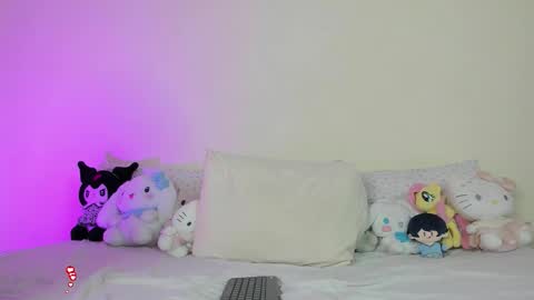 Snapshot of yui_ayanami chatting on 09.14.25 Yui 3 online show from 09.14.25