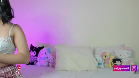 Snapshot of yui_ayanami chatting on 09.22.25 Yui 3 online show from 09.22.25