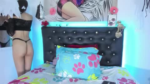 Yukio Davis  online show from 10.14.25