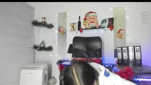 Yukio Davis  online show from 12.16.25