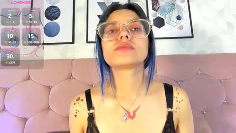Snapshot of yukki_kuran chatting on 03.04.25 Yukki Kuran online show from 03.04.25