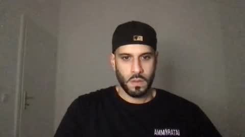 Snapshot of yul53 chatting on 10.16.25 yul53 online show from 10.16.25