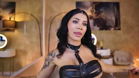 Yulia online show from 10.14.25