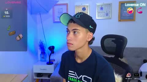 yulian_vasquez online show from 11.18.25