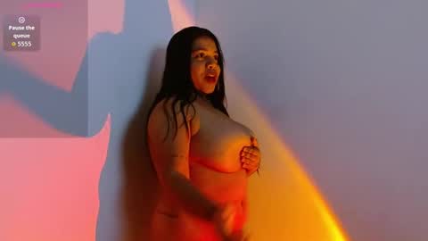 Yuli and SaraIndependent model online show from 11.27.25