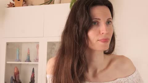 yulla dao online show from 02.16.25