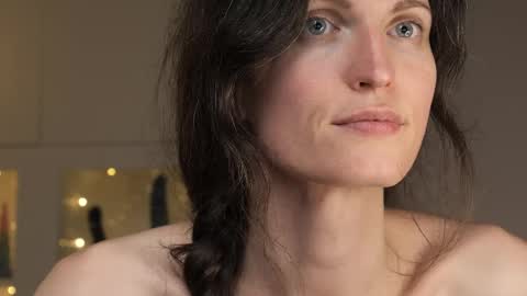 yulla dao online show from 02.25.25