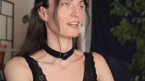 yulla dao online show from 10.14.25