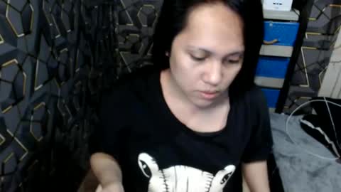 Snapshot of yumi_white chatting on 09.14.25 yumi online show from 09.14.25