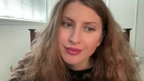 yumiandwolf online show from 03.08.26