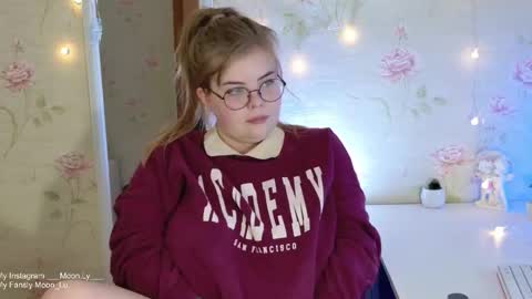 Polly online show from 10.31.25