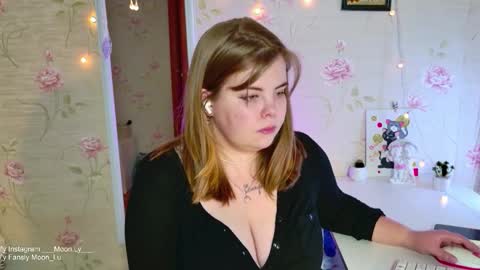 Polly online show from 12.15.25