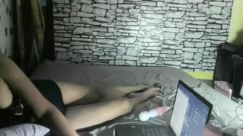 yummyhottiemom online show from 02.23.25