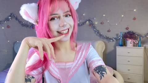 Lisa online show from 01.05.25