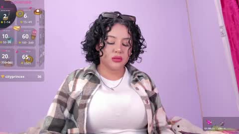 yunahott_ online show from 12.15.24