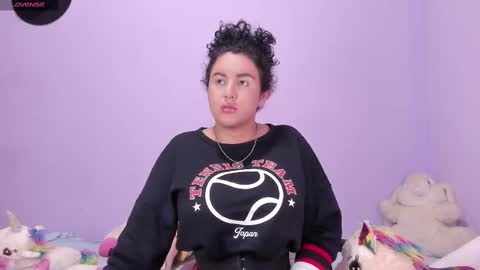 yunahott_ online show from 02.15.25