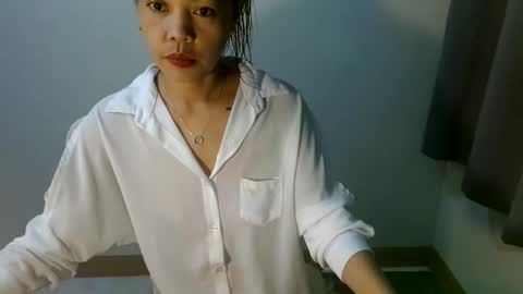 yunahuntrixx online show from 06.08.26