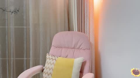 YunEr online show from 01.05.25