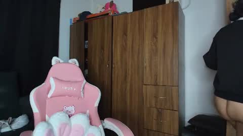 Snapshot of yungelitamor_ chatting on 07.07.26 ELITA online show from 07.07.26