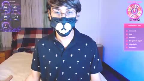 Snapshot of yuniorb chatting on 03.10.25 the puppy boy online show from 03.10.25