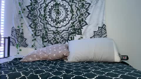 yurdreams_22 online show from 03.09.25