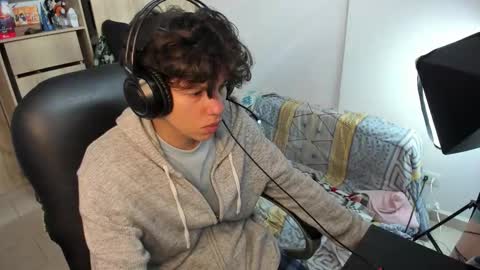 yurii_moody online show from 10.28.25