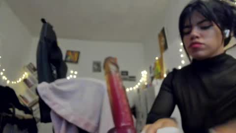 Snapshot of yury_sun chatting on 02.20.25 paola online show from 02.20.25