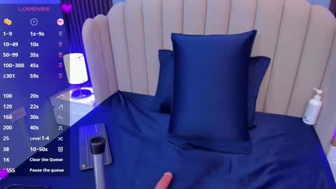 Yuyis  online show from 12.07.24