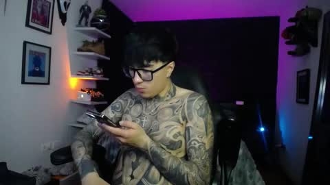 zac_muller1 online show from 11.20.25