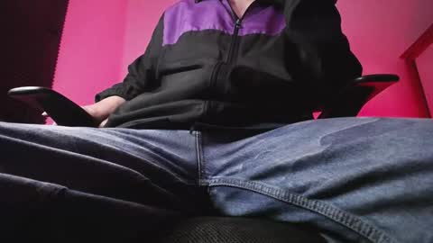 Zac Freelance model online show from 10.26.25