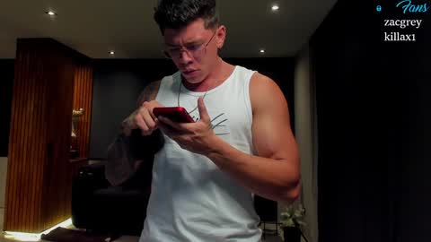 Snapshot of zacandmarcosmg_ chatting on 12.13.24 zacandmarcosmg_ online show from 12.13.24