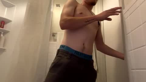 Snapshot of zachmcw25 chatting on 11.02.25 zachmcw25 online show from 11.02.25