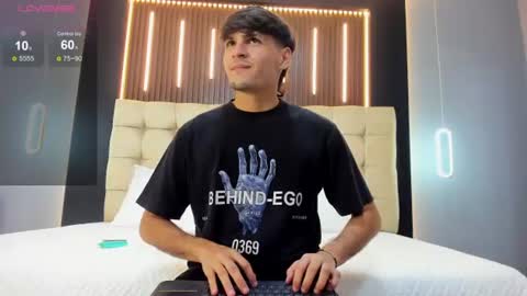 zack23__ online show from 06.12.26