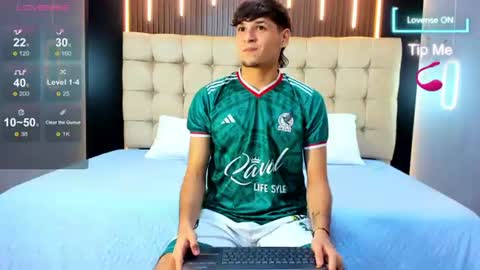 zack23__ online show from 06.17.26