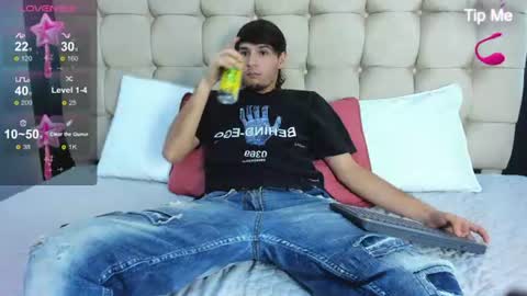 zack23__ online show from 07.12.26