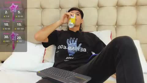 zack23__ online show from 07.15.26