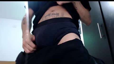 Snapshot of zack_kingg chatting on 02.11.26 Zack King online show from 02.11.26