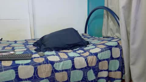 ZackMontiel07 online show from 12.19.25