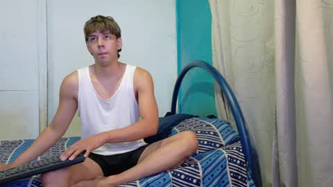 Snapshot of zackmontiel07 chatting on 05.11.26 ZackMontiel07 online show from 05.11.26