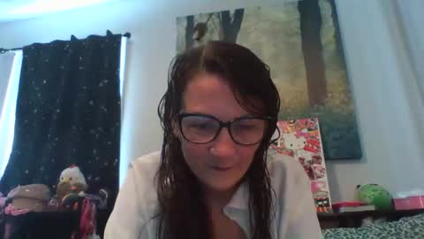 Snapshot of zaddyslilslutbucket chatting on 09.09.25 zaddyslilslutbucket online show from 09.09.25