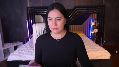 Zafiramoonn online show from 11.04.25