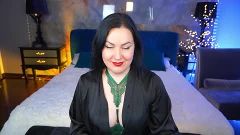 Snapshot of zafiramoonn chatting on 05.16.26 Zafiramoonn online show from 05.16.26