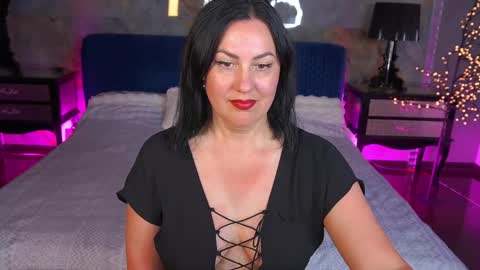 Snapshot of zafiramoonn chatting on 05.30.26 Zafiramoonn online show from 05.30.26